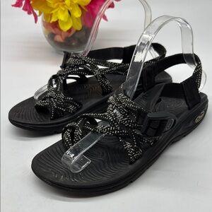 Chaco Black Strappy Sandals with Braided Texture Size 8 BSN7761A